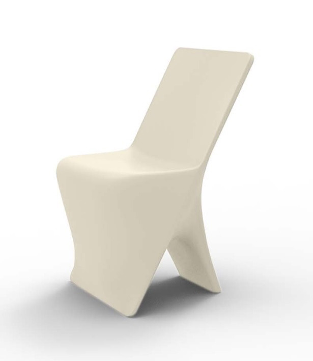 Chaise Pal en polyéthylène au design contemporain par Karim Rashid x Vondom Chaise Pal en polyéthylène au design contemporain par Karim Rashid x Vondom