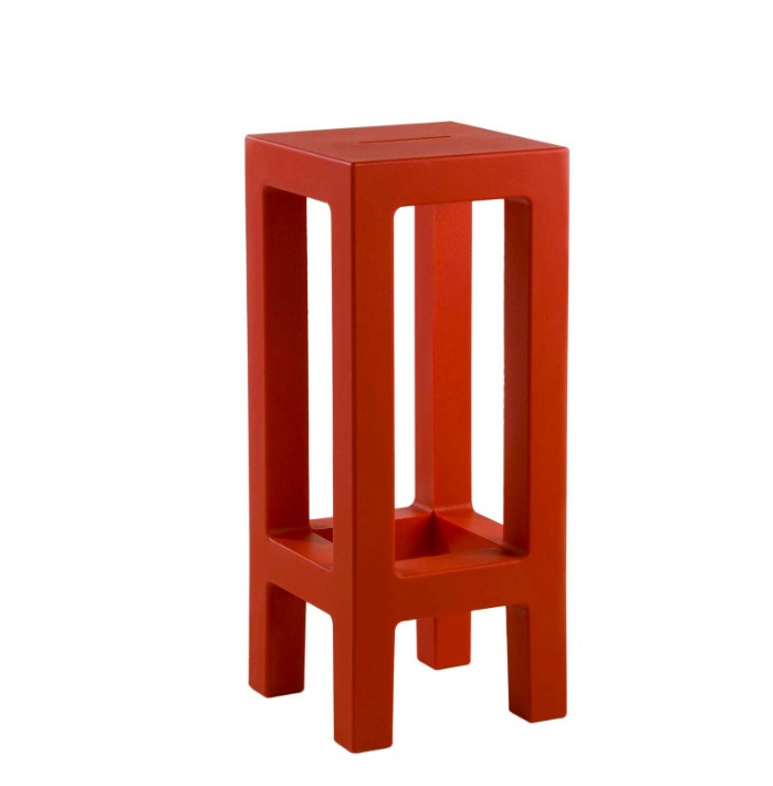 Tabouret de bar Jut en polyéthylène par Studio Vondom x Vondom Tabouret de bar Jut en polyéthylène par Studio Vondom x Vondom