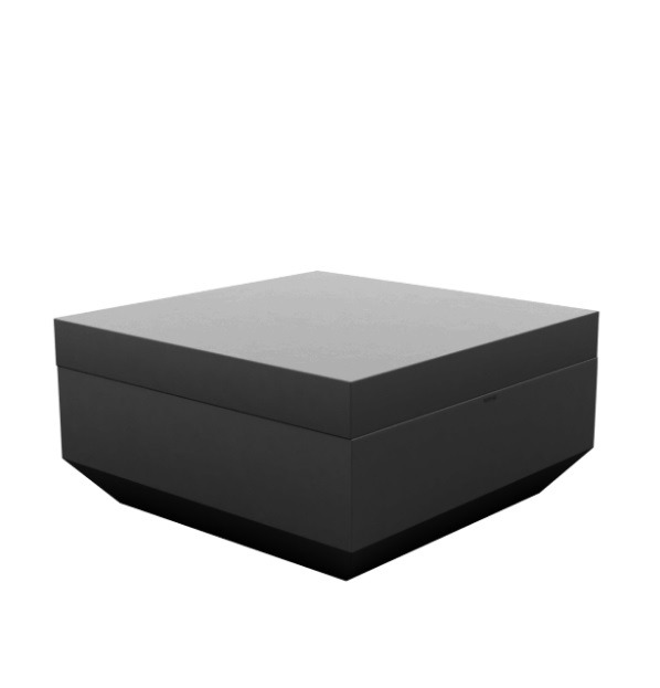 Pouf carré Vela en polyéthylène par Ramón Esteve x Vondom Pouf carré Vela en polyéthylène par Ramón Esteve x Vondom