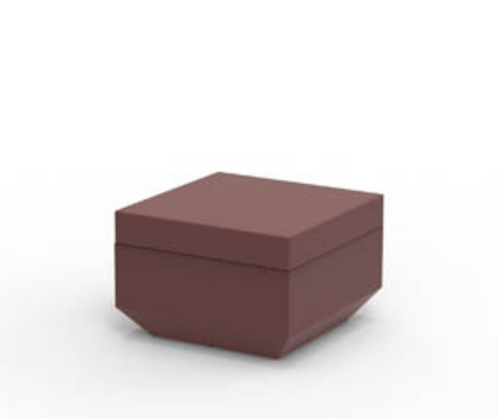 Pouf carré Vela en polyéthylène par Ramón Esteve x Vondom Pouf carré Vela en polyéthylène par Ramón Esteve x Vondom