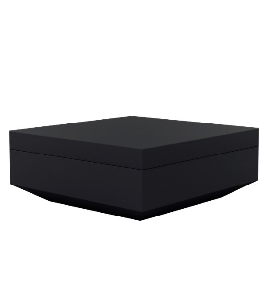 Pouf carré Vela en polyéthylène par Ramón Esteve x Vondom Pouf carré Vela en polyéthylène par Ramón Esteve x Vondom