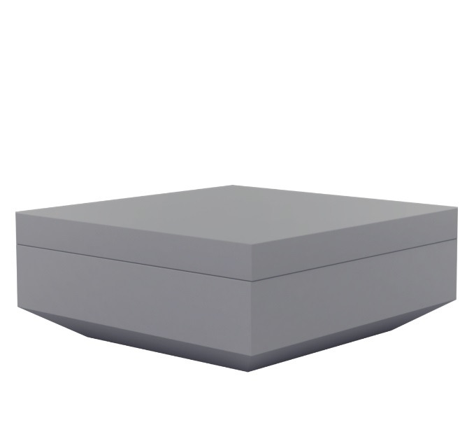 Pouf carré Vela en polyéthylène par Ramón Esteve x Vondom Pouf carré Vela en polyéthylène par Ramón Esteve x Vondom