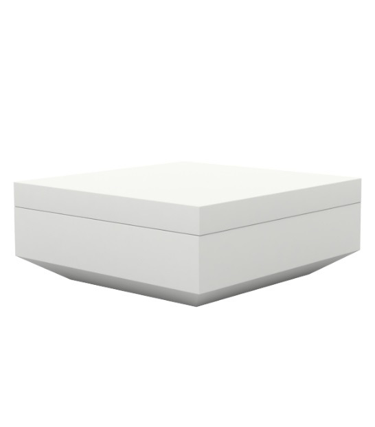 Pouf carré Vela en polyéthylène par Ramón Esteve x Vondom Pouf carré Vela en polyéthylène par Ramón Esteve x Vondom