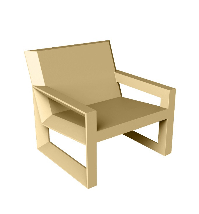 Fauteuil Frame en polyéthylène au design contemporain par Ramón Esteve x Vondom Fauteuil Frame en polyéthylène au design contemporain par Ramón Esteve x Vondom