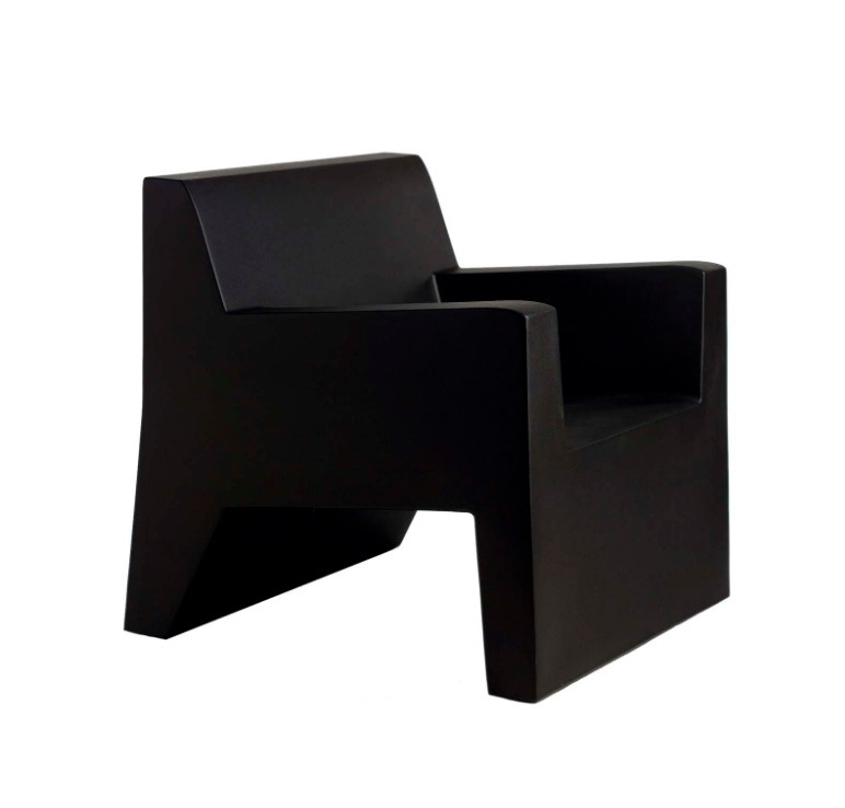 Fauteuil Jut en polyéthylène au design contemporain par Studio Vondom x Vondom Fauteuil Jut en polyéthylène au design contemporain par Studio Vondom x Vondom