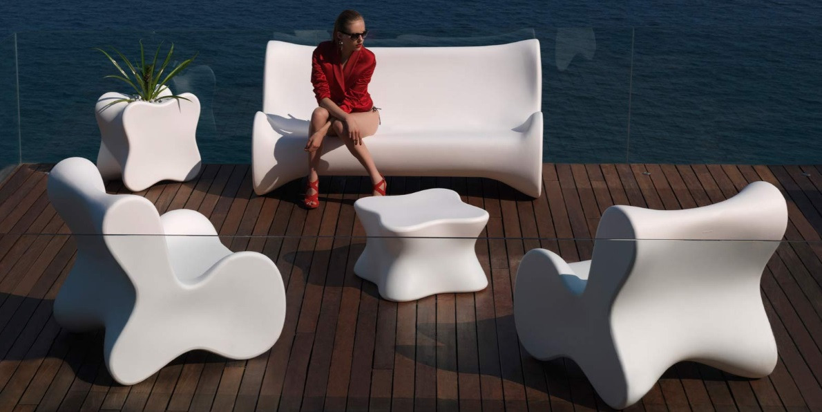 Fauteuil Pal en polyéthylène au design contemporain par Karim Rashid x Vondom Fauteuil Pal en polyéthylène au design contemporain par Karim Rashid x Vondom