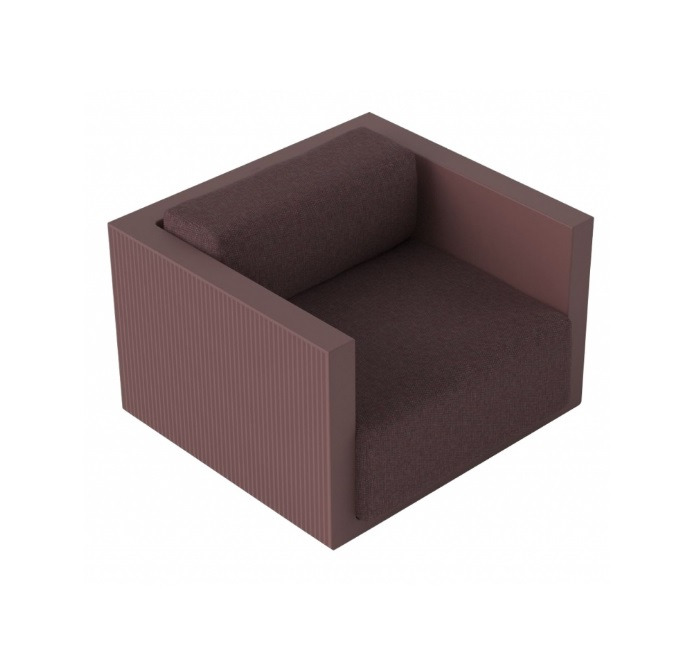 Fauteuil Gatsby en polyéthylène au design contemporain par Ramón Esteve x Vondom Fauteuil Gatsby en polyéthylène au design contemporain par Ramón Esteve x Vondom
