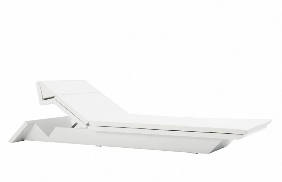 Chaise longue Rest en polyéthylène au design contemporain par A-cero x Vondom Chaise longue Rest en polyéthylène au design contemporain par A-cero x Vondom