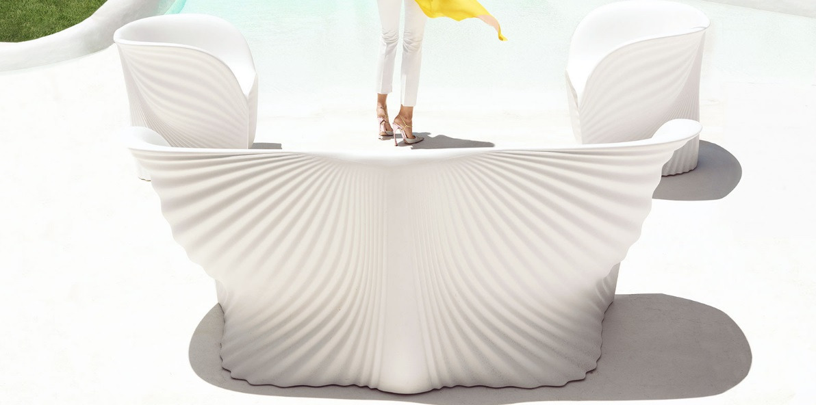 Canapé Biophilia en polyéthylène au design contemporain par Ross Lovegrove x Vondom Canapé Biophilia en polyéthylène au design contemporain par Ross Lovegrove x Vondom
