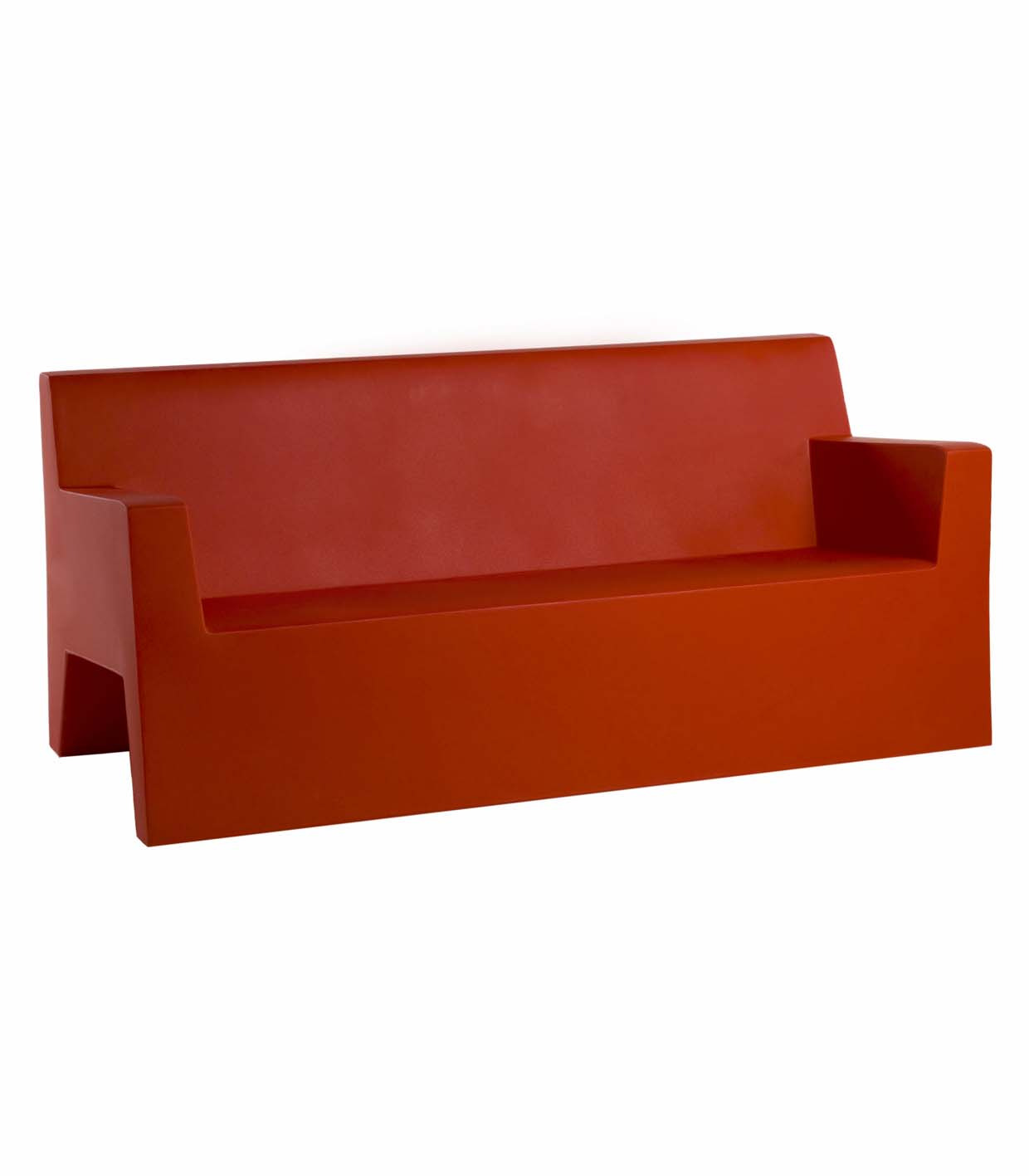 Canapé Jut en polyéthylène au design contemporain par Studio Vondom x Vondom Canapé Jut en polyéthylène au design contemporain par Studio Vondom x Vondom