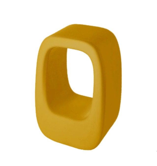 Tabouret haut Lazy Bones en polyéthylène par Barnaby Gunning x SLIDE Studio Tabouret haut Lazy Bones Jaune _ Otoko Design