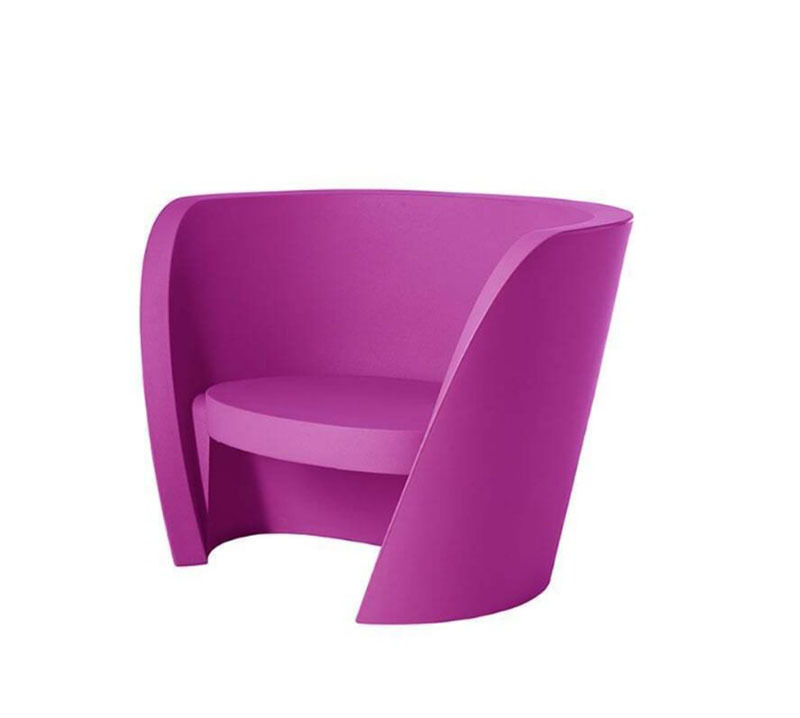 Fauteuil Rap en polyéthylène par Karim Rashid x SLIDE Studio Fauteuil Rap en polyéthylène par Karim Rashid x SLIDE Studio