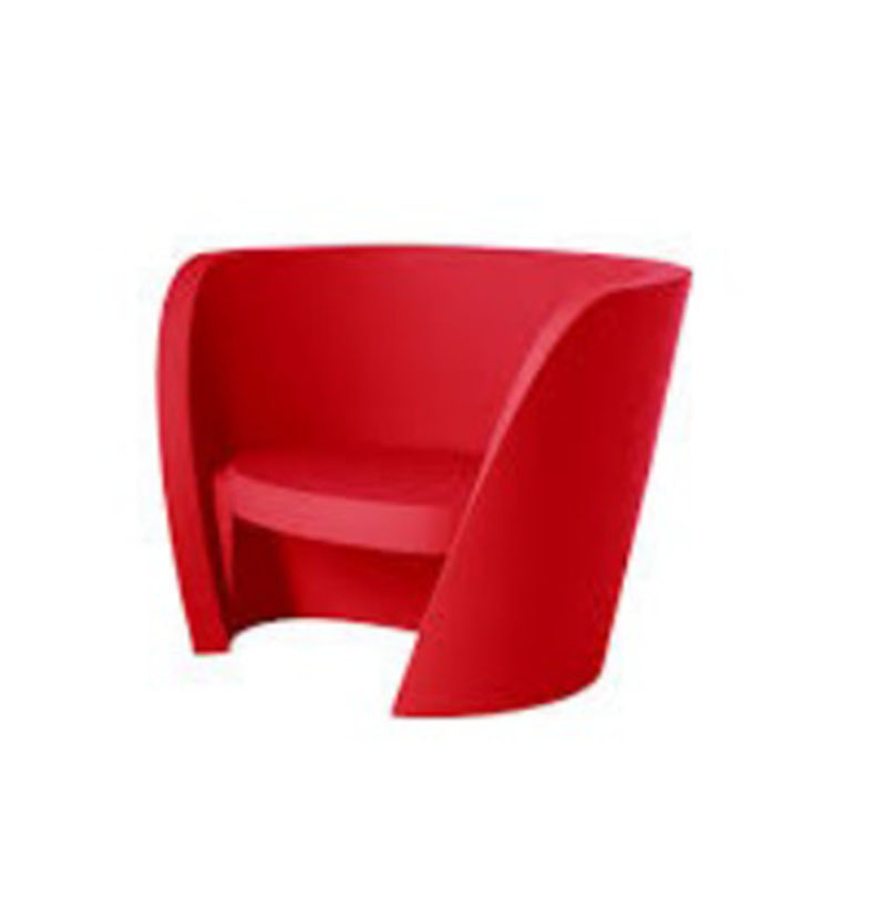 Fauteuil Rap en polyéthylène par Karim Rashid x SLIDE Studio Fauteuil Rap en polyéthylène par Karim Rashid x SLIDE Studio
