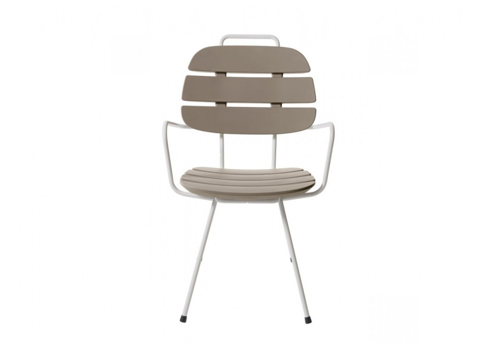 Chaise avec accoudoirs Ribs en polyéthylène par Paola Navone OTTO Studio x SLIDE Studio Chaise avec accoudoirs Ribs en polyéthylène par Paola Navone OTTO Studio x SLIDE Studio