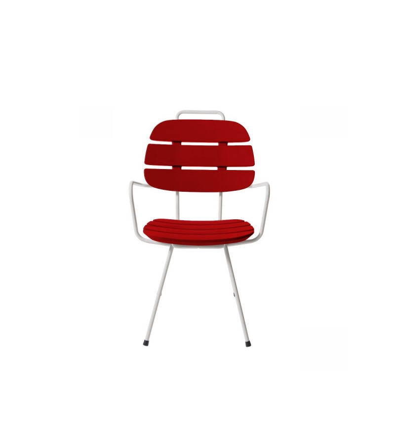 Chaise avec accoudoirs Ribs en polyéthylène par Paola Navone OTTO Studio x SLIDE Studio Chaise avec accoudoirs Ribs en polyéthylène par Paola Navone OTTO Studio x SLIDE Studio
