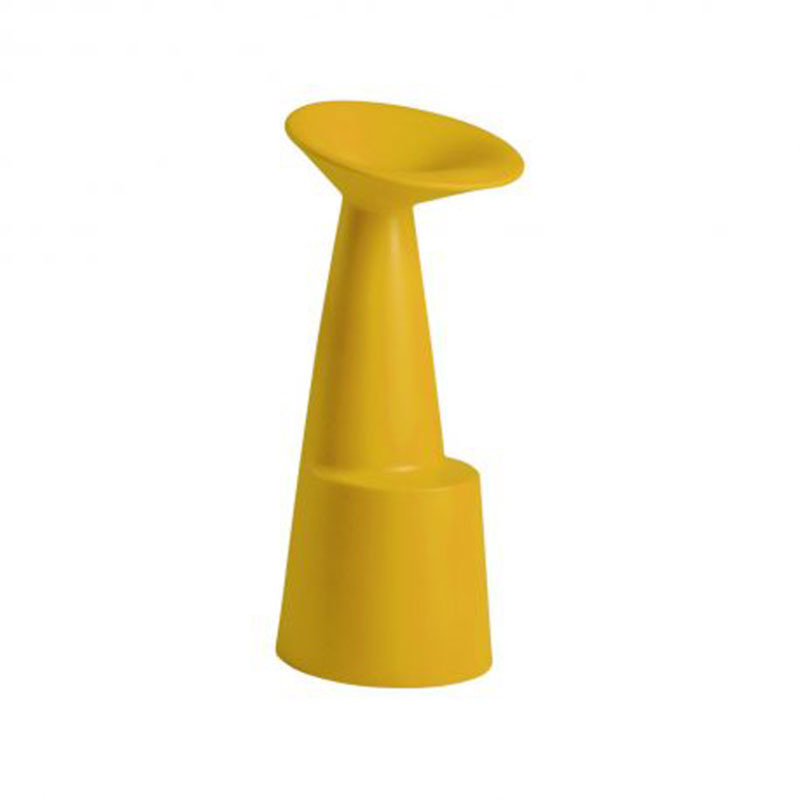 Tabouret de bar Voilà en polyéthylène par Marc Sadler x SLIDE Studio Tabouret de bar Voilà en polyéthylène par Marc Sadler x SLIDE Studio