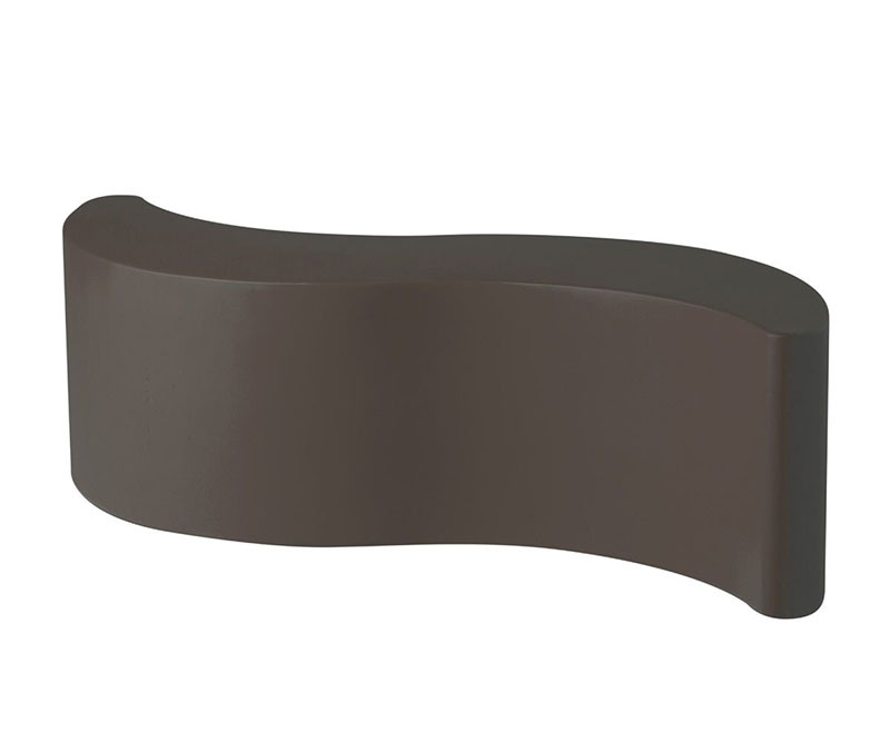 Banc Wave en polyéthylène par Giò Colonna Romano x SLIDE Studio Banc Wave en polyéthylène par Giò Colonna Romano x SLIDE Studio