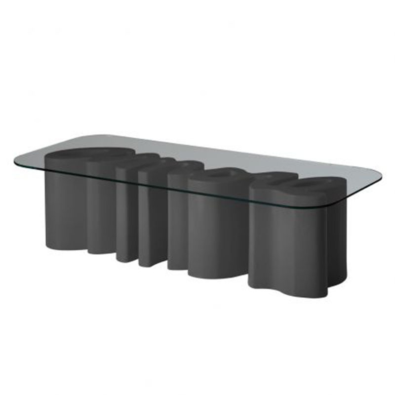 Table basse Amore en polyéthylène par Giò Colonna Romano x SLIDE Studio Table basse Amore en polyéthylène par Giò Colonna Romano x SLIDE Studio