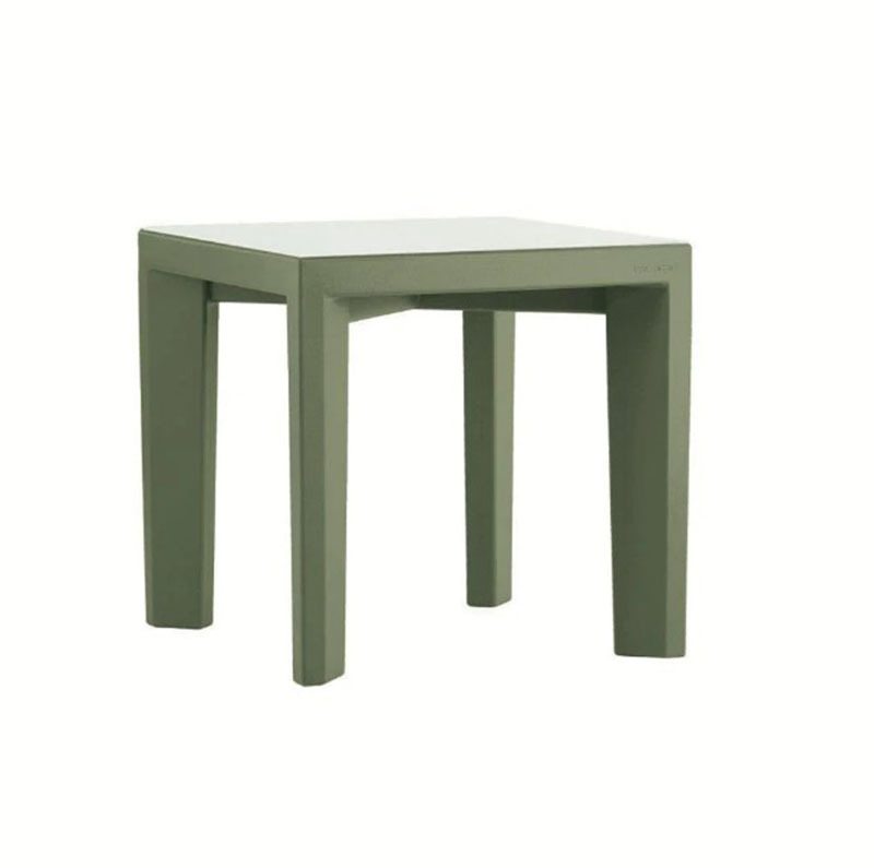 Table Gino en polyéthylène par Giò Colonna Romano x SLIDE Studio Table Gino en polyéthylène par Giò Colonna Romano x SLIDE Studio
