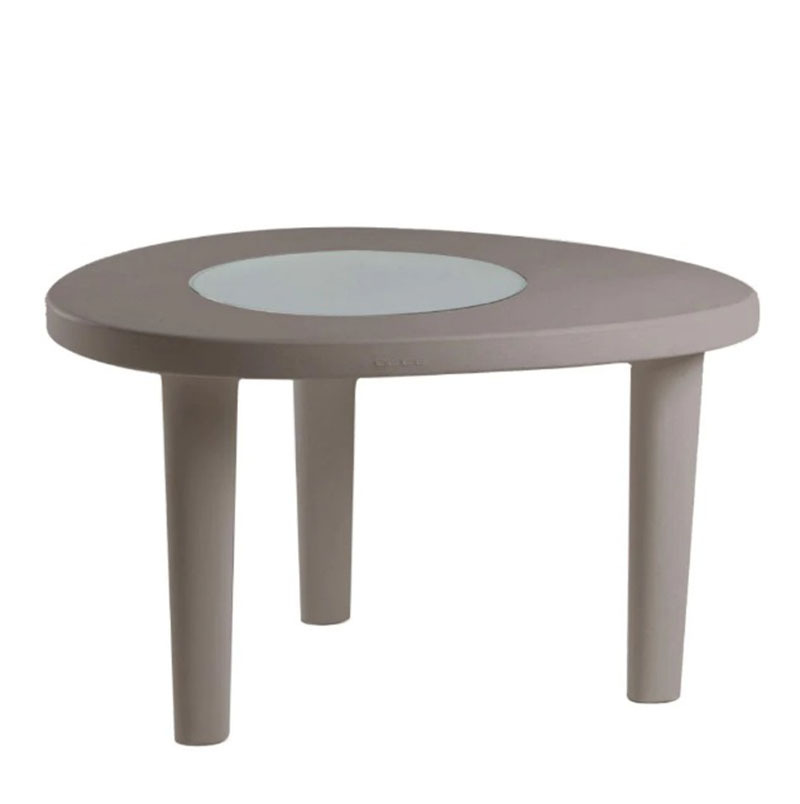 Table Coccodé en polyéthylène par Giò Colonna Romano x SLIDE Studio Table Coccodé en polyéthylène par Giò Colonna Romano x SLIDE Studio