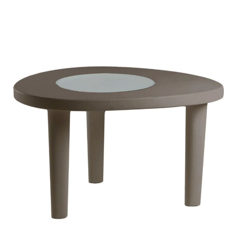 Table Coccodé en polyéthylène par Giò Colonna Romano x SLIDE Studio Table Coccodé en polyéthylène par Giò Colonna Romano x SLIDE Studio