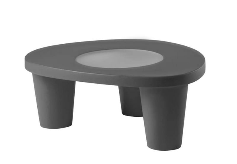 Table basse Low Lita en polyéthylène par Paola Navone x SLIDE Studio Table basse Low Lita en polyéthylène par Paola Navone x SLIDE Studio