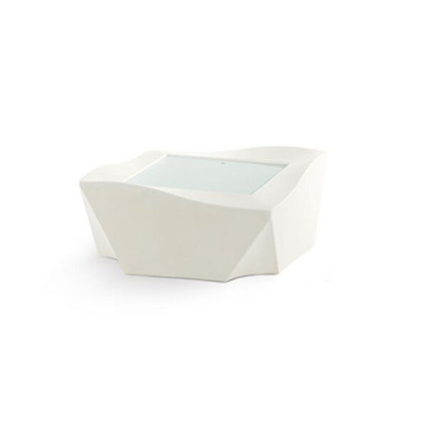 Table basse Kami Ni en polyéthylène par Marc Sadler