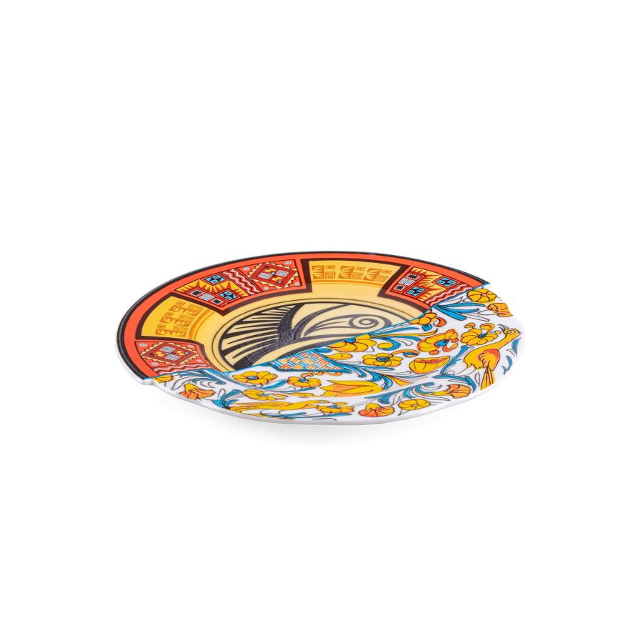 Assiette Hybride Huaricanga en porcelaine par CTRLZACK x Seletti