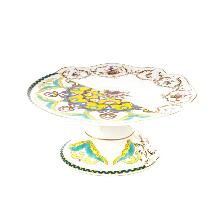 Présentoir à gâteau hybride Leandra en porcelaine par CTRLZACK 1