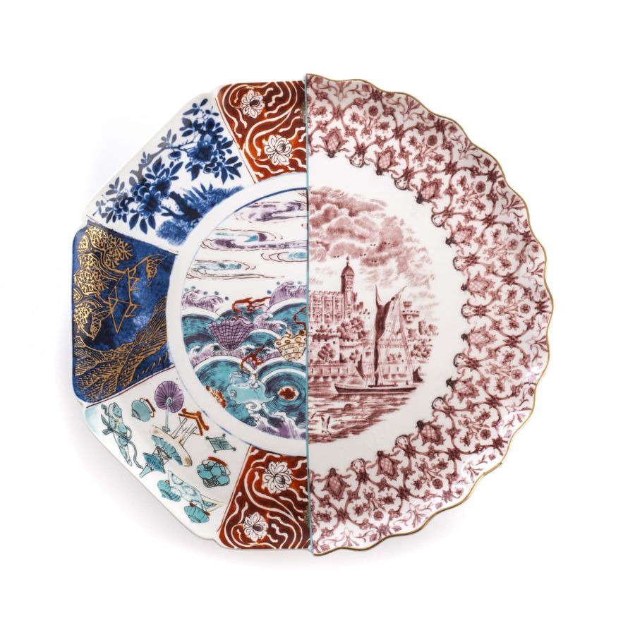 Présentoir à gâteau hybride Moriana en porcelaine par CTRLZACK x Seletti 2