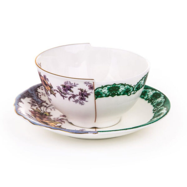 Tasse à thé hybride Isidora en porcelaine par CTRLZACK x Seletti