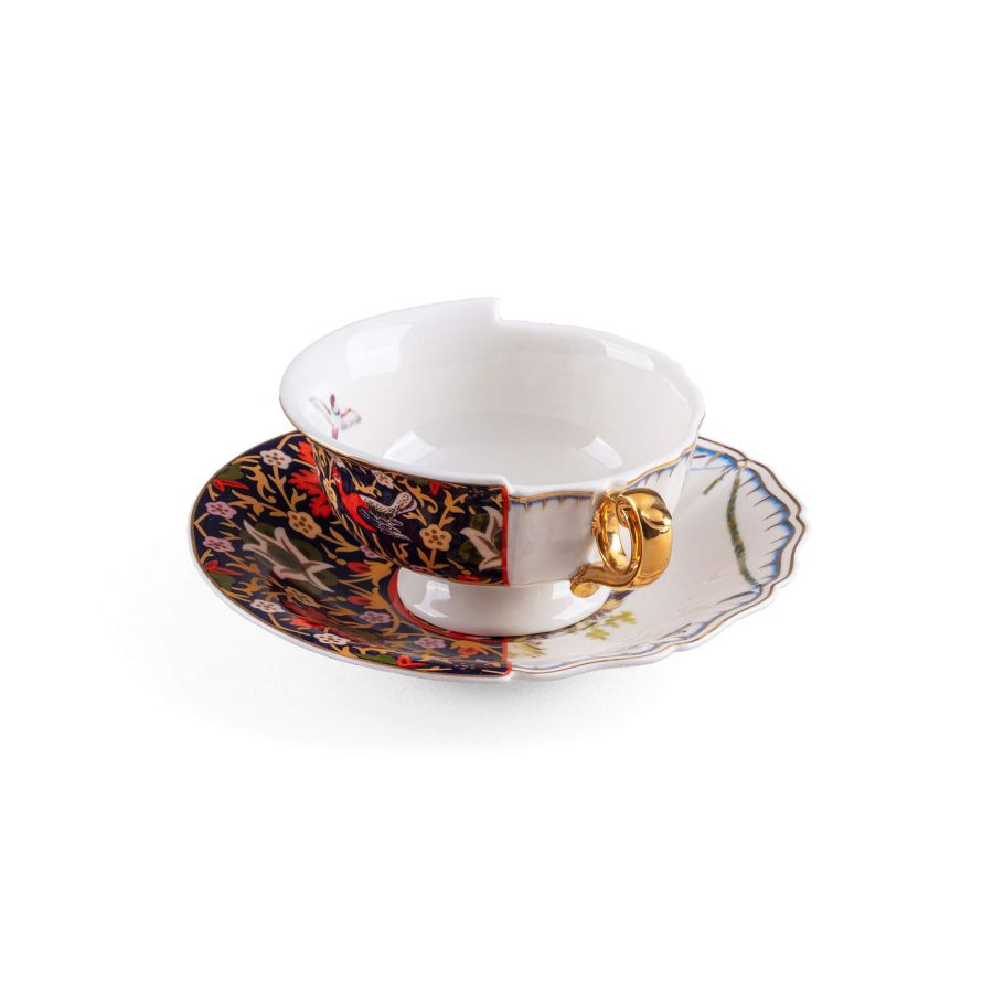 Tasse à thé hybride Kannauj en porcelaine par CTRLZACK x Seletti