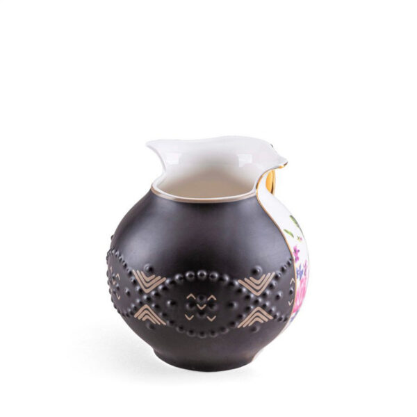 Vase hybride Lfe en porcelaine par CTRLZACK x Seletti 2