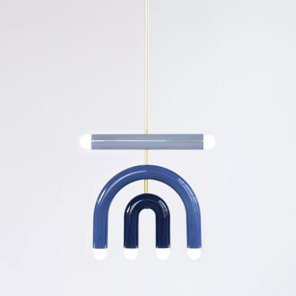 Suspension TRN light D1 en céramique et laiton par Magda Jurek Suspension TRN light D1 en céramique et laiton par Magda Jurek