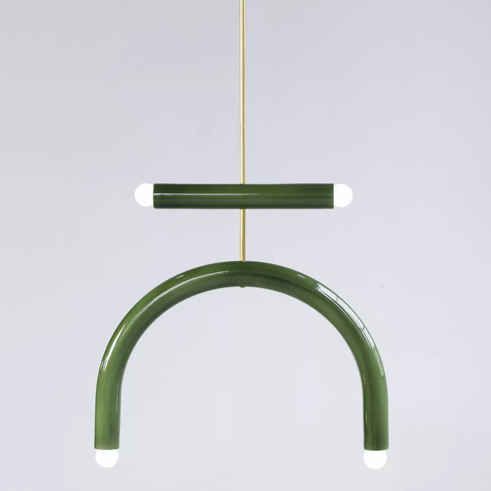Suspension TRN light E1 en céramique et laiton par Magda Jurek