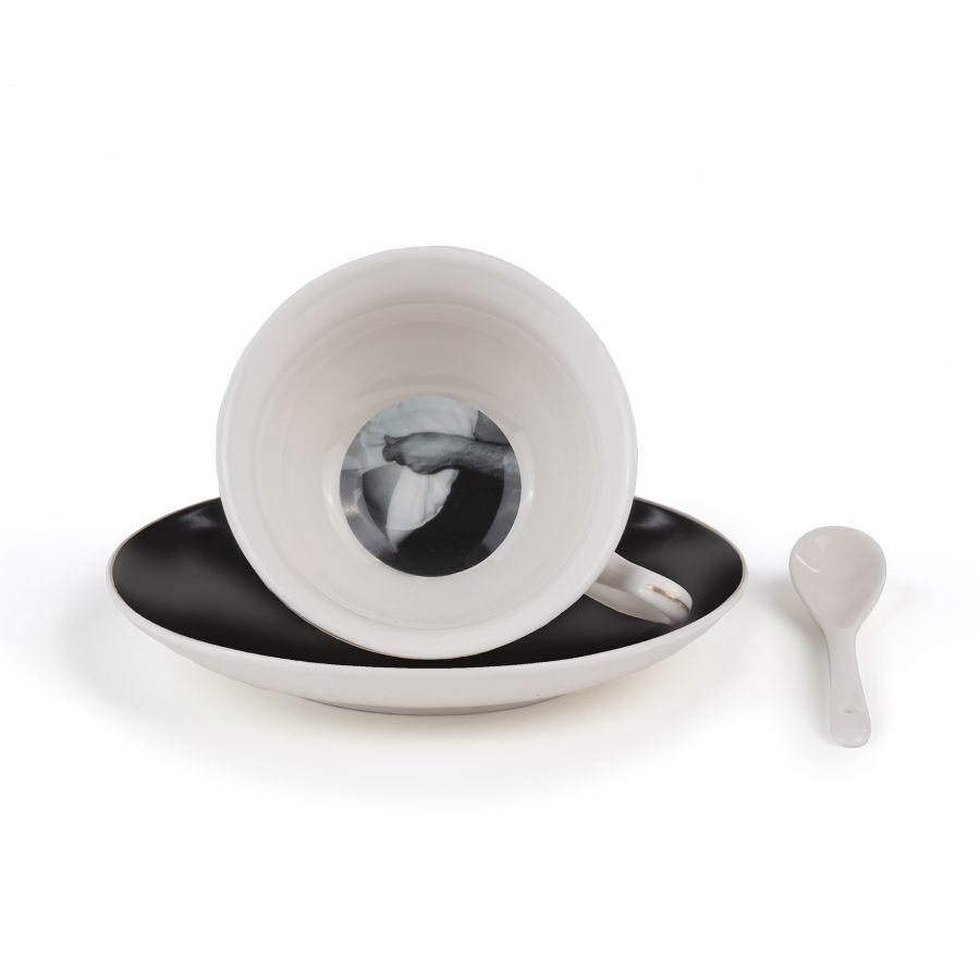 Tasse à thé avec petite cuillère Cerere Guiltless  en porcelaine par Tarin x Seletti 3