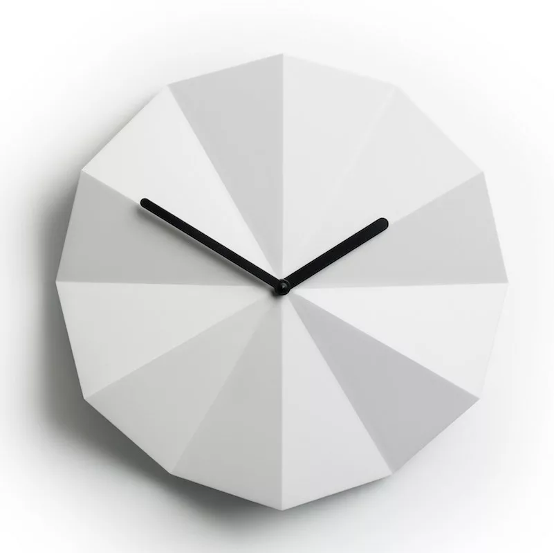 Horloge murale minimaliste Delta Clock blanc