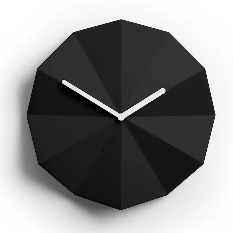 Horloge murale minimaliste Delta Clock noir