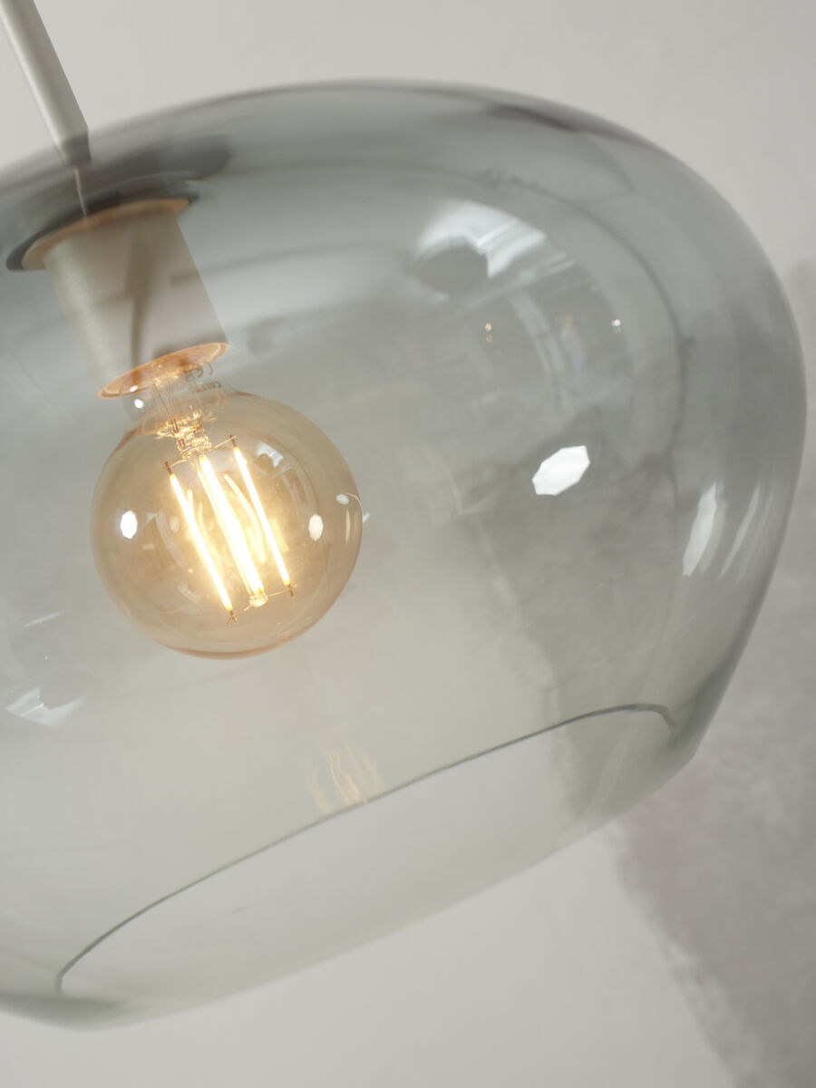 Suspension Bologna en verre au design vintage par It's About Romi Suspension Bologna en verre au design vintage par It's About Romi