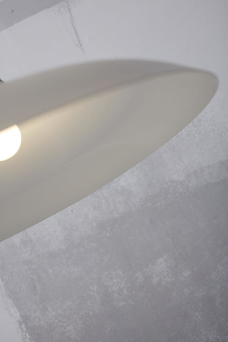 Suspension Hanover en métal au design contemporain par It's About Romi Suspension Hanover en métal au design contemporain par It's About Romi