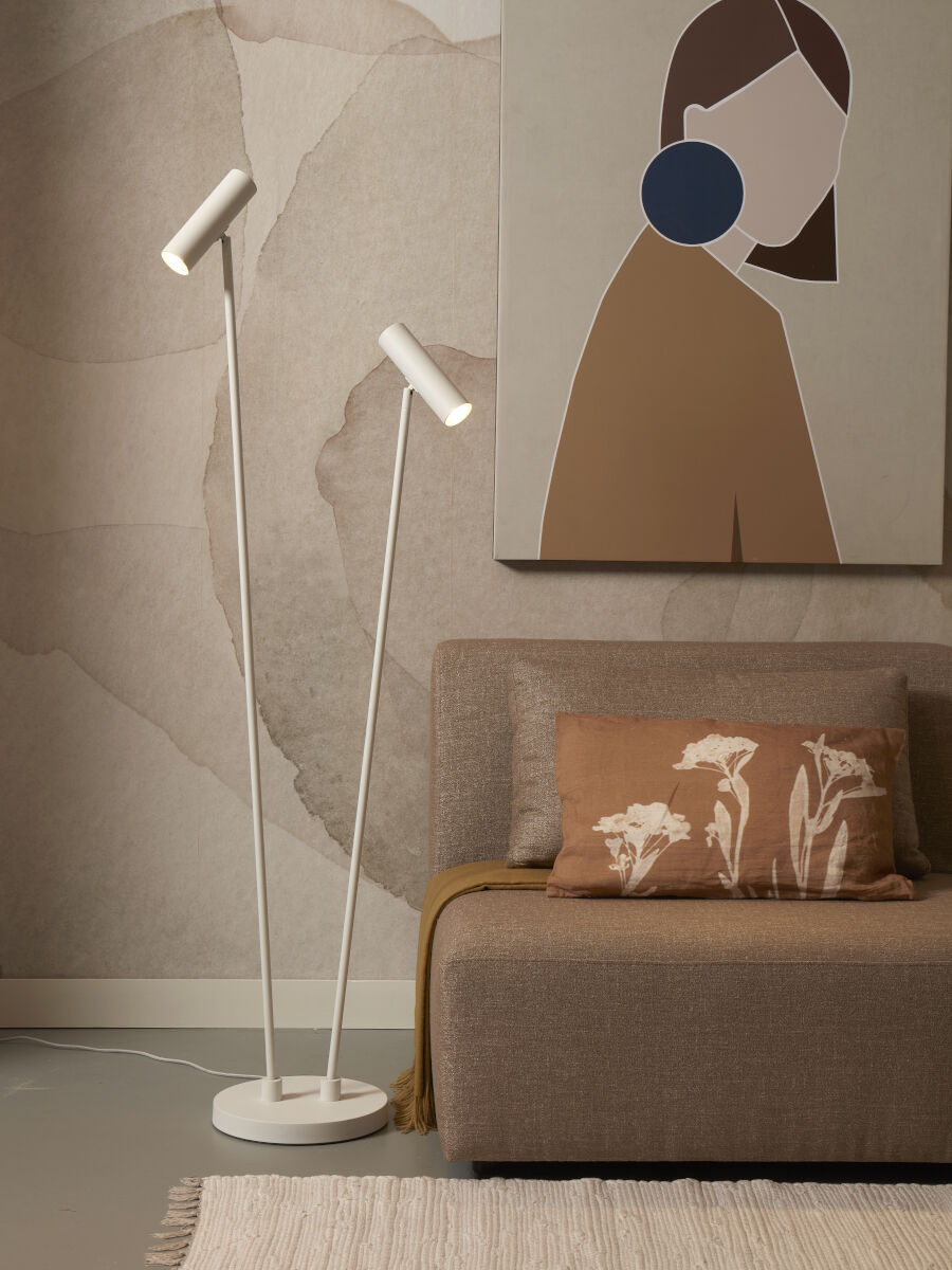 Lampadaire Havana en métal au design contemporain par It's About Romi Lampadaire Havana en métal au design contemporain par It's About Romi