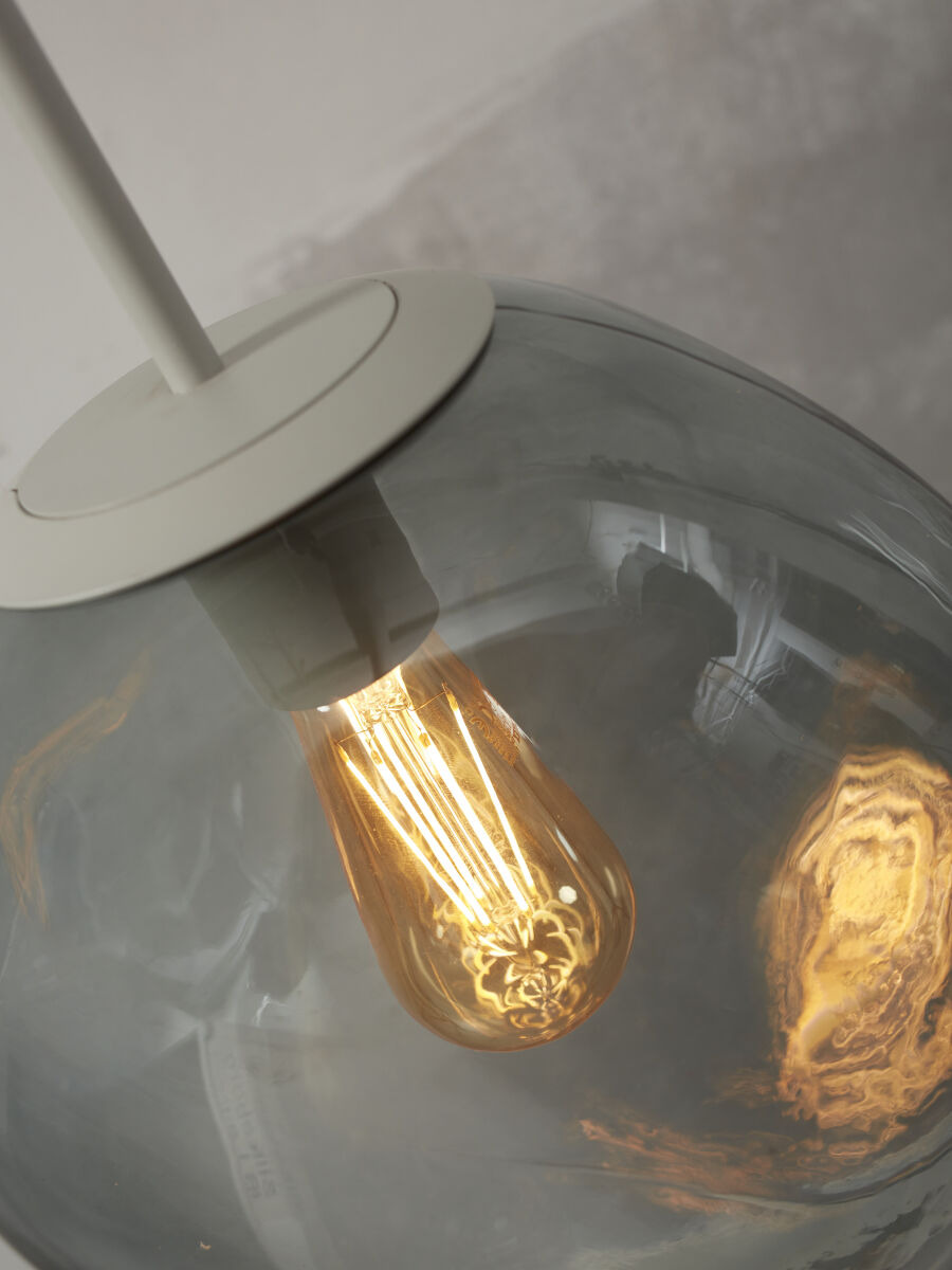 Suspension Helsinki en verre au design vintage par It's About Romi Suspension Helsinki en verre au design vintage par It's About Romi