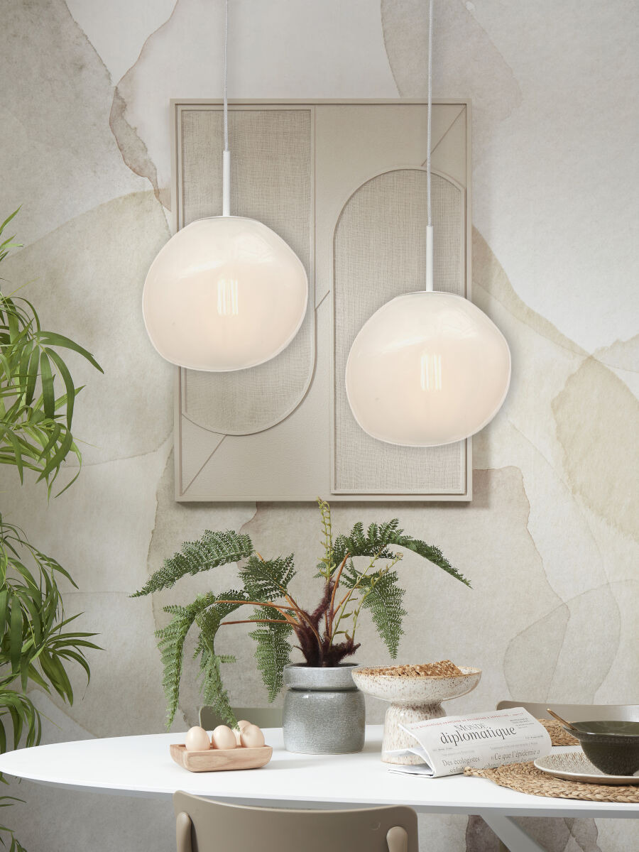 Suspension Helsinki en verre au design vintage par It's About Romi Suspension Helsinki en verre au design vintage par It's About Romi