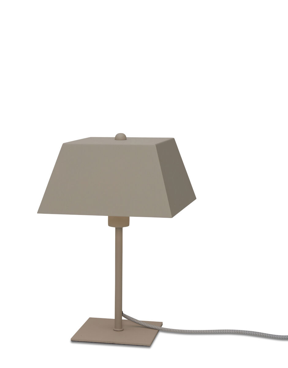 Lampe à poser Perth en métal au design vintage par It's About Romi
