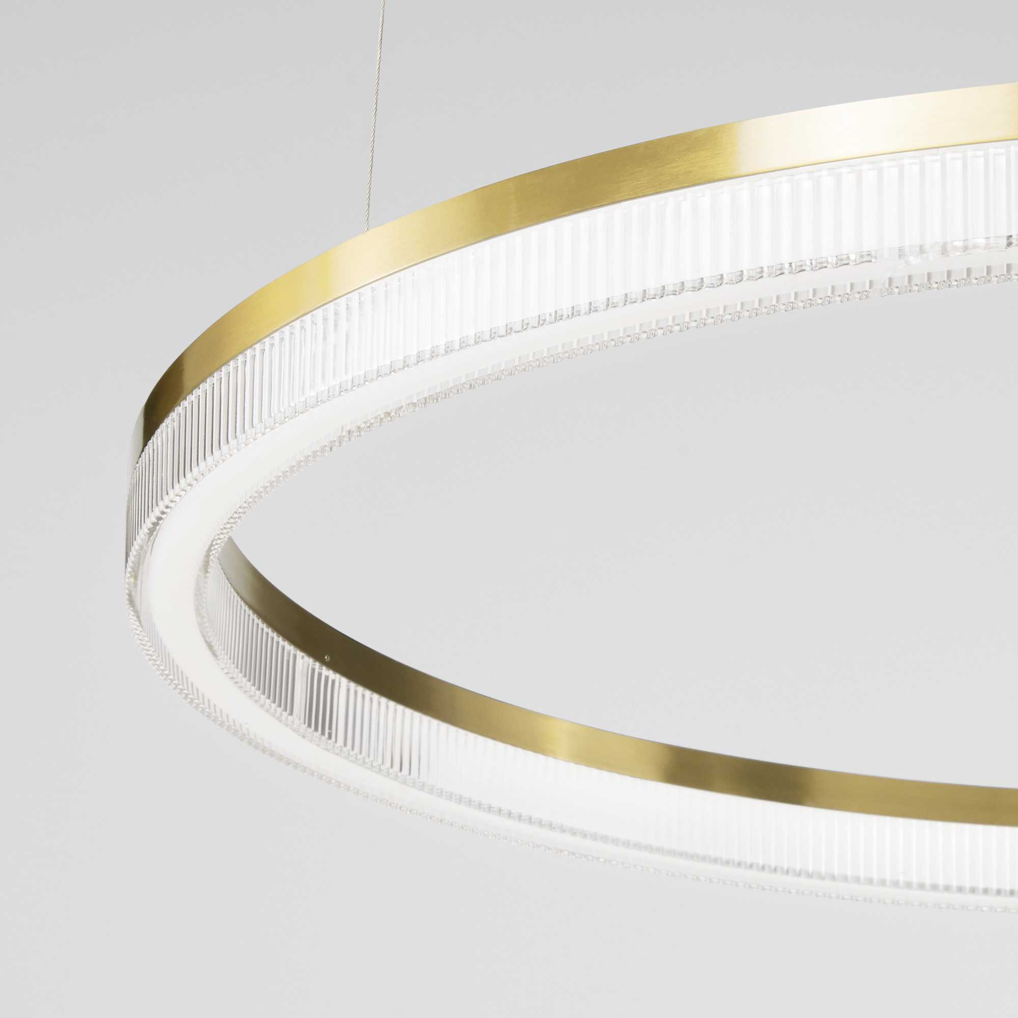 Suspension Crown en métal avec une finition laiton brossé Ideal-Lux