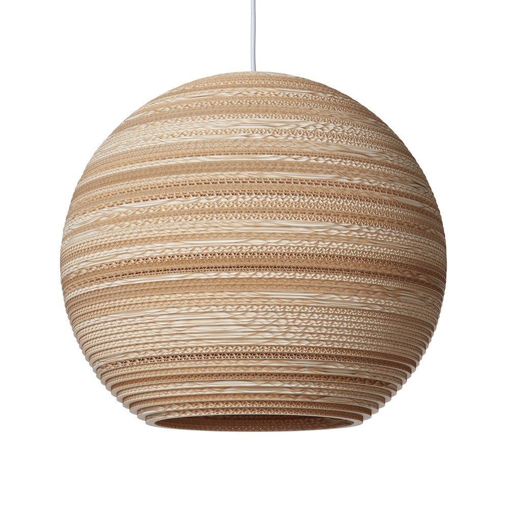 Suspension en carton recyclé Moon18 Scraplights ∅45 par Graypants Suspension en carton recyclé Moon18 Scraplights ∅45 par Graypants