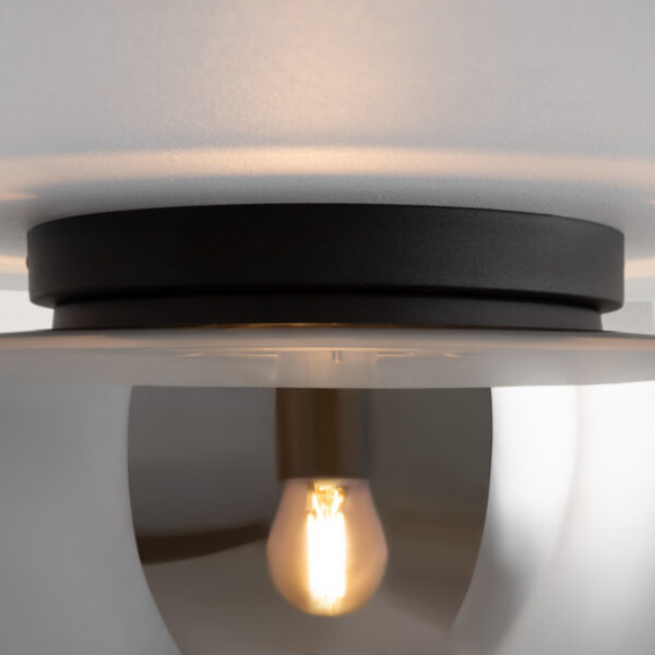 Plafonnier Glassy base en métal avec abat-jour hémisphère en verre au design contemporain par Maytoni