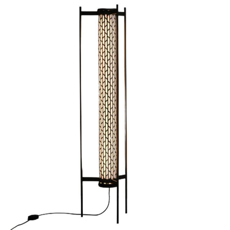 Lampadaire Belleville en métal au design industriel par Sammode
