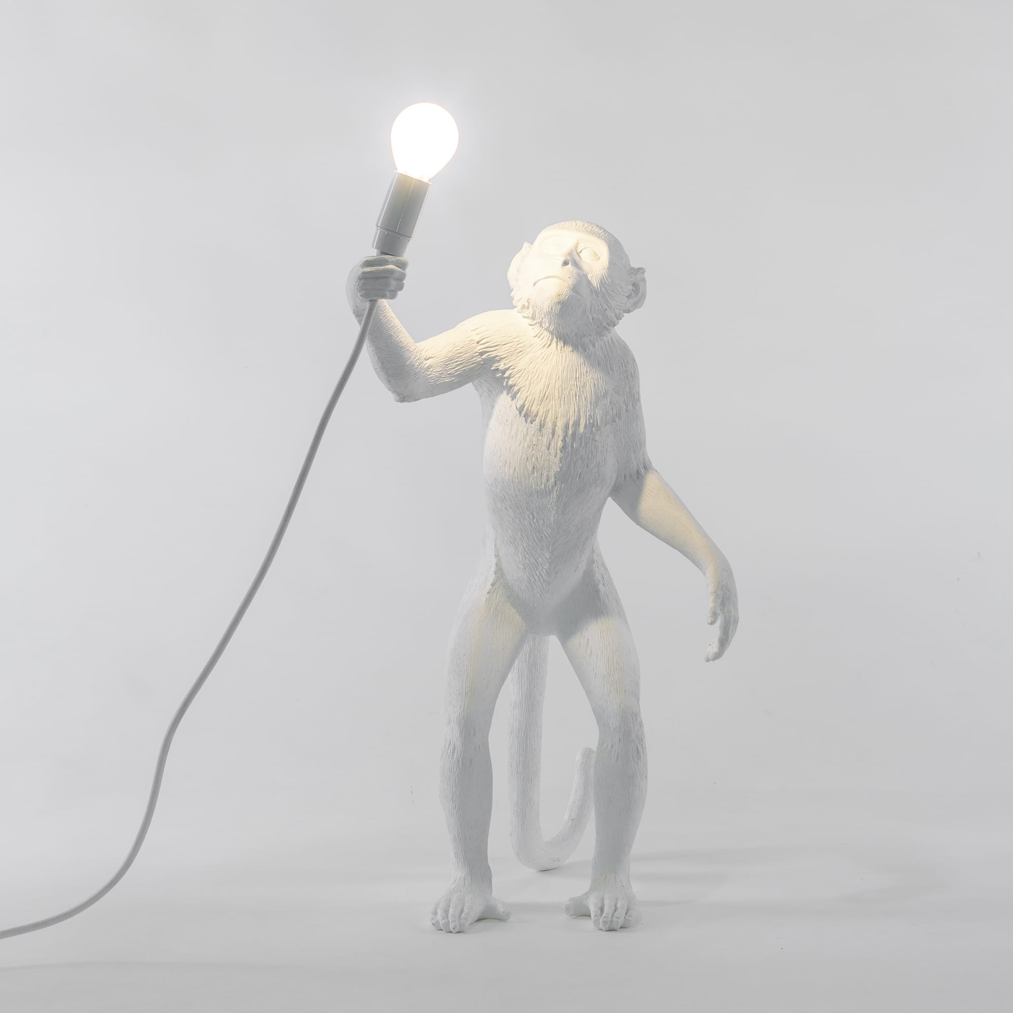 Lampe à poser the Monkey debout en résine blanc par Seletti