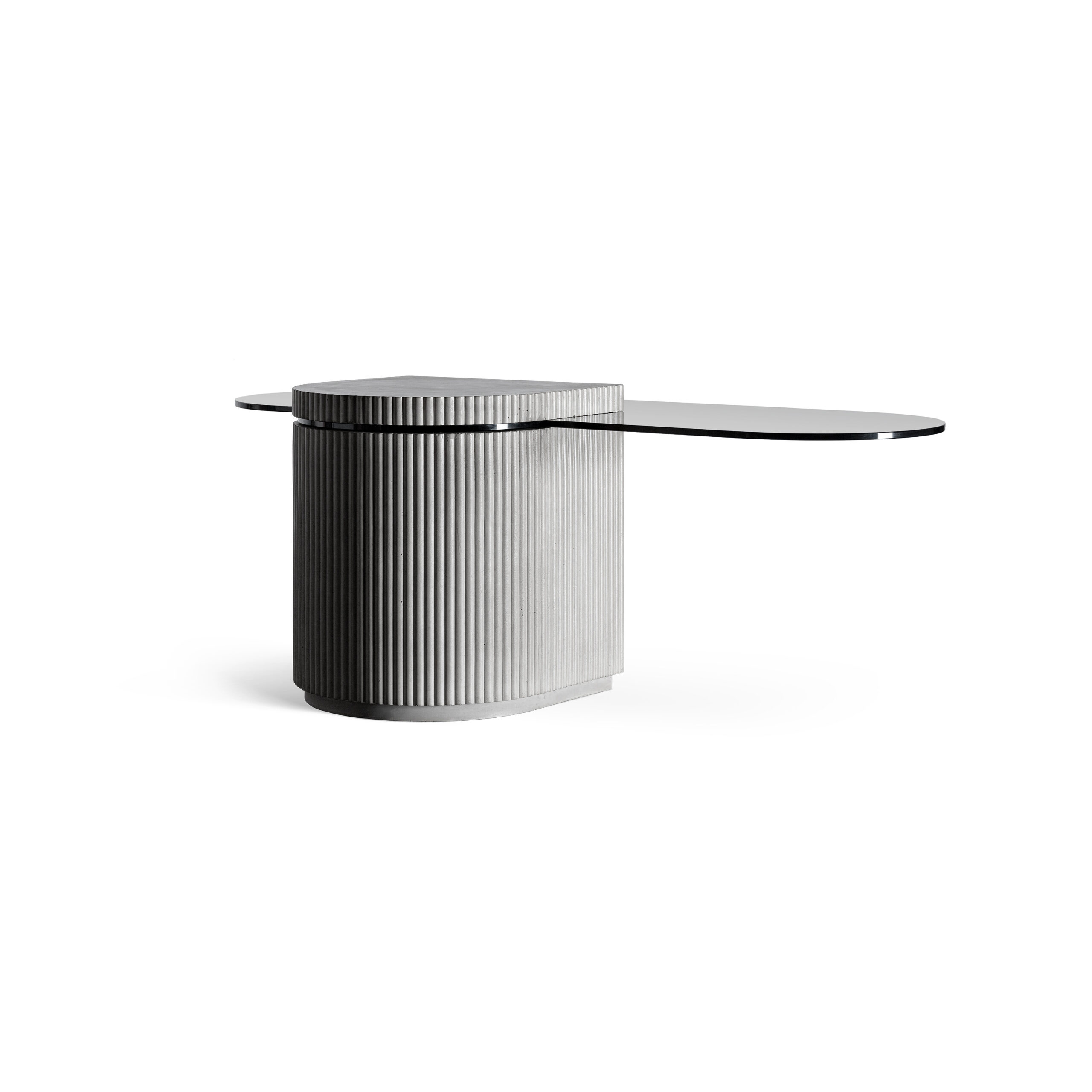 Table basse Strut the pill en béton avec plateau en verre au style industriel par Bertrand Jayr x Lyon Beton